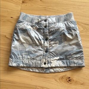 Stio Gray, Tan and White Quilted Camo Skirt